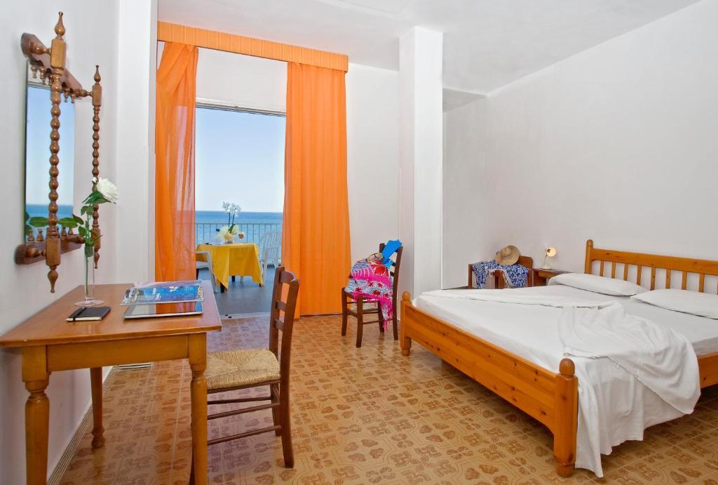 Hotel Vittorio Beach Resort Barano dʼIschia Pokoj fotografie