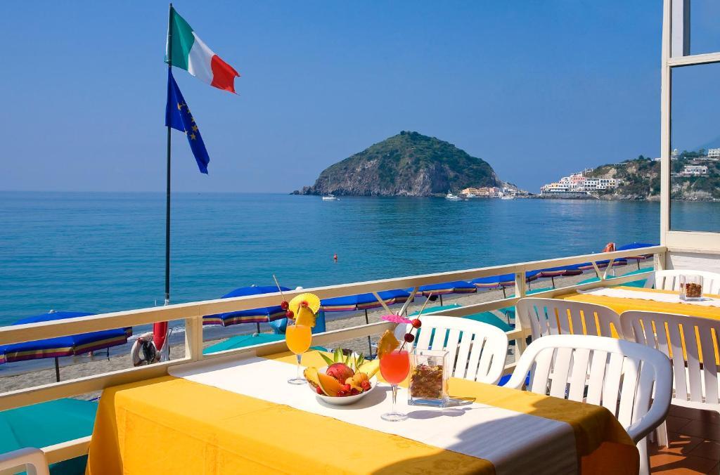 Hotel Vittorio Beach Resort Barano dʼIschia Exteriér fotografie